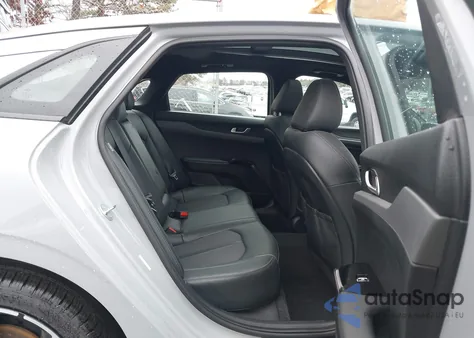 2024 Kia K5 Gt-Line z USA, uszkodzony, nr VIN 5XXG64J20RG259331